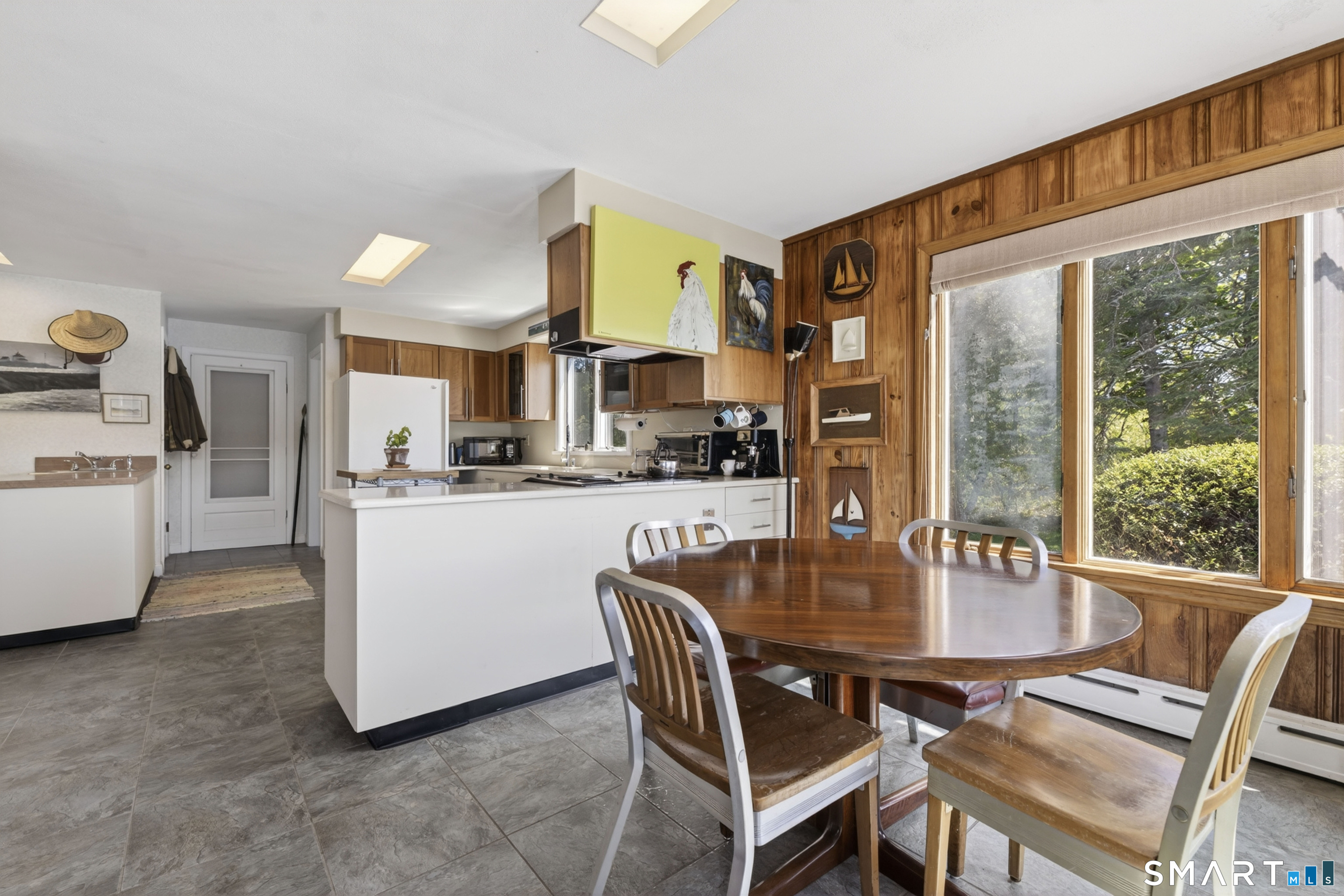27 Wilbur Road Stonington, CT 06378 - Photo 24 of 40 Gallery Image 24