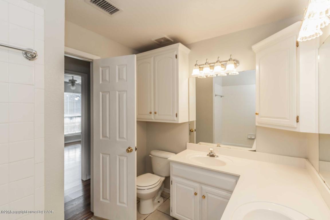 8118 South Western Street Amarillo, TX 79110 - Photo 33 of 48 bathroom 2 view 2