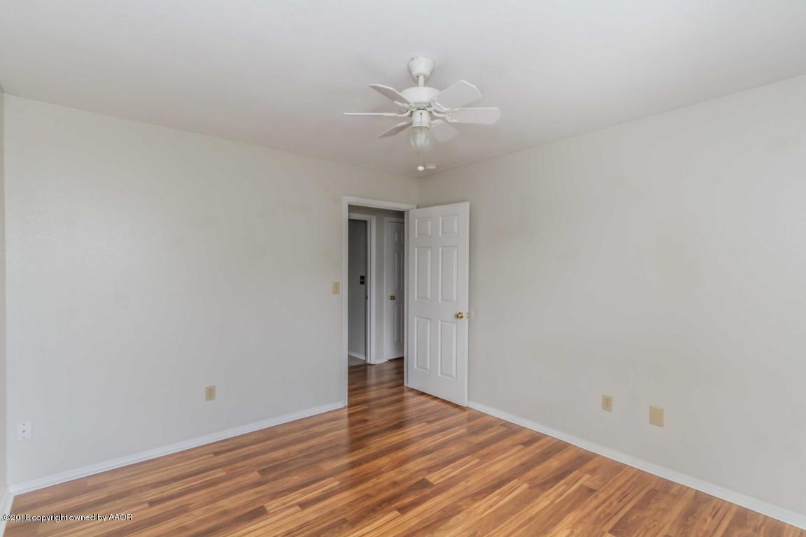 8118 South Western Street Amarillo, TX 79110 - Photo 42 of 48 bedroom 3 view 3