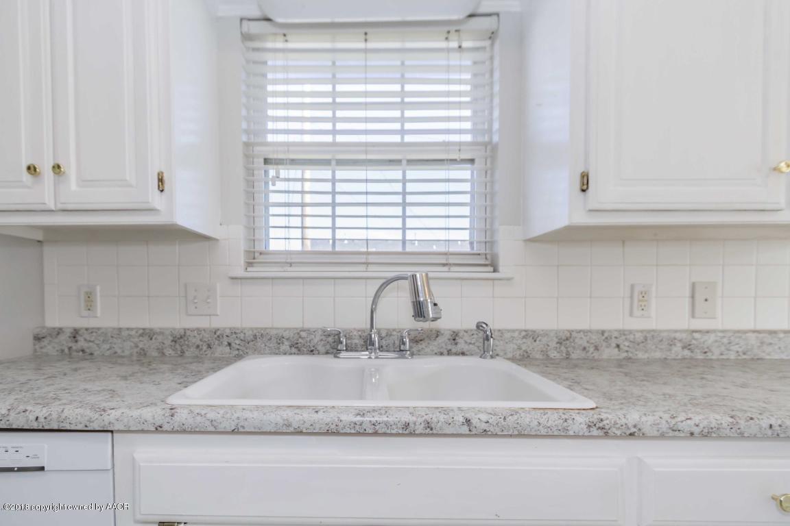 8118 South Western Street Amarillo, TX 79110 - Photo 9 of 48 sink