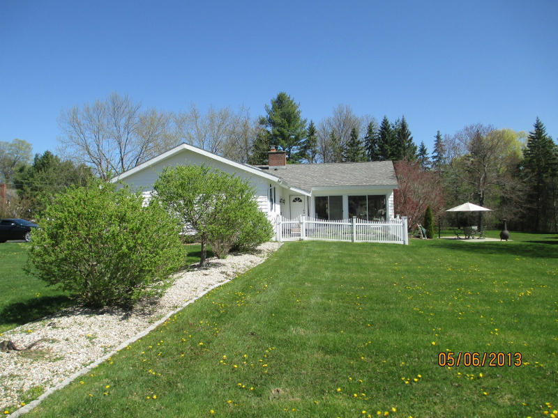 71 Stonehenge Road Pittsfield, MA 01201 - Photo 7 of 45 SideView