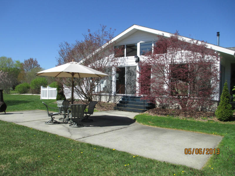 71 Stonehenge Road Pittsfield, MA 01201 - Photo 10 of 45 Patio