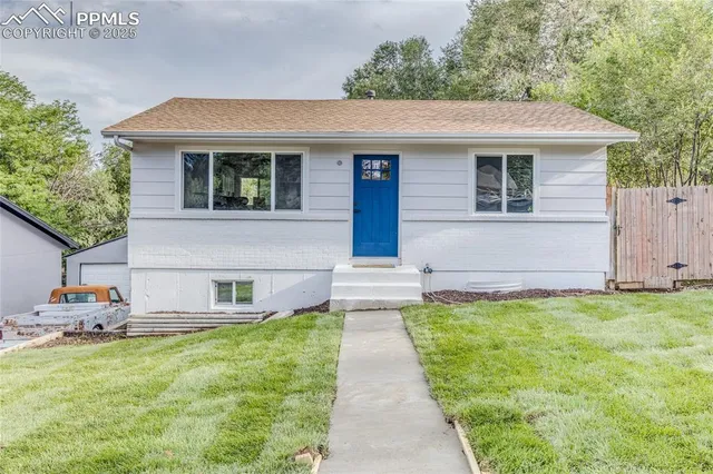 a front view of house with yard