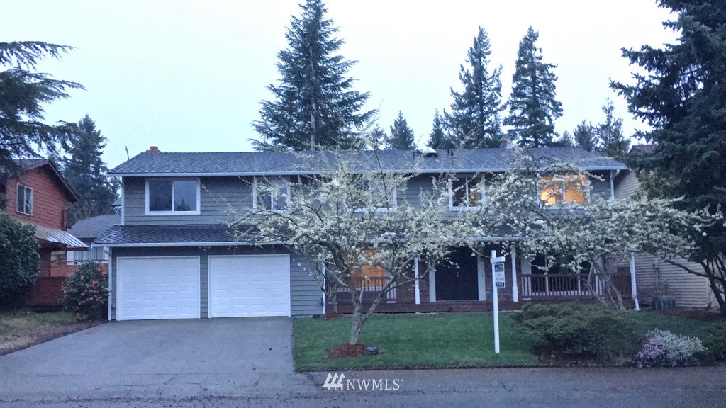 16653 160th Place Southeast Renton, WA 98058 - Photo 2 of 21