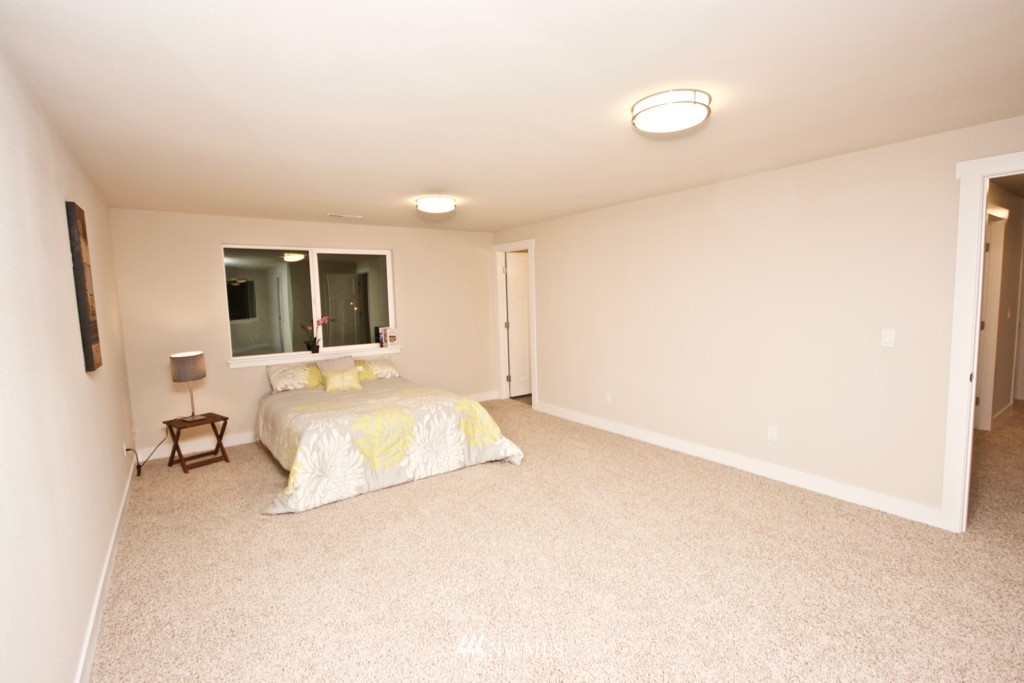 16653 160th Place Southeast Renton, WA 98058 - Photo 11 of 21