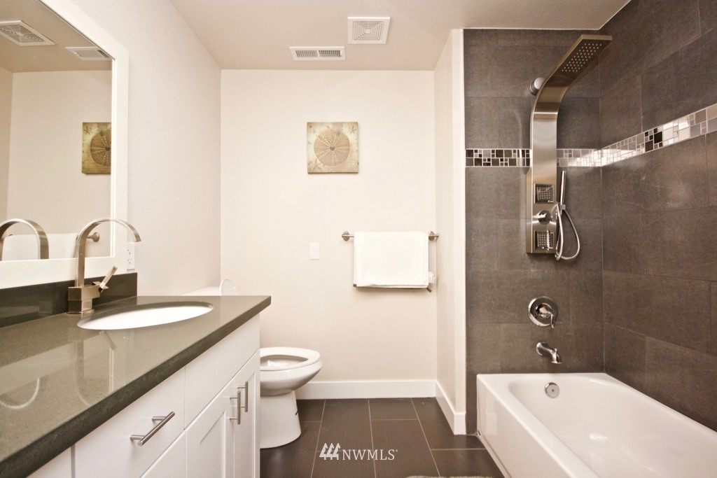 16653 160th Place Southeast Renton, WA 98058 - Photo 18 of 21