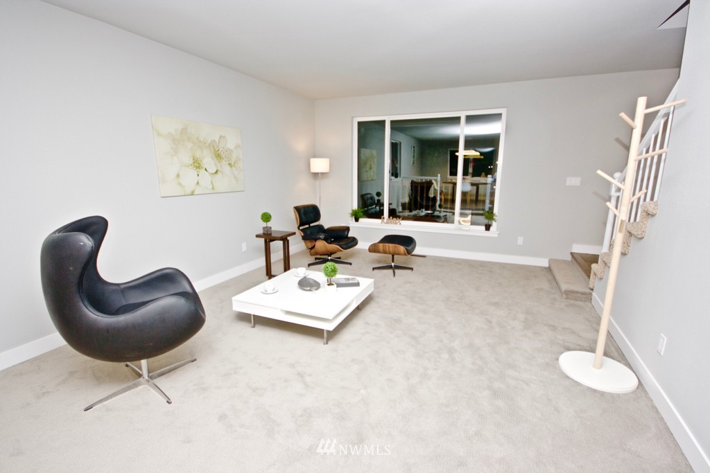 16653 160th Place Southeast Renton, WA 98058 - Photo 4 of 21