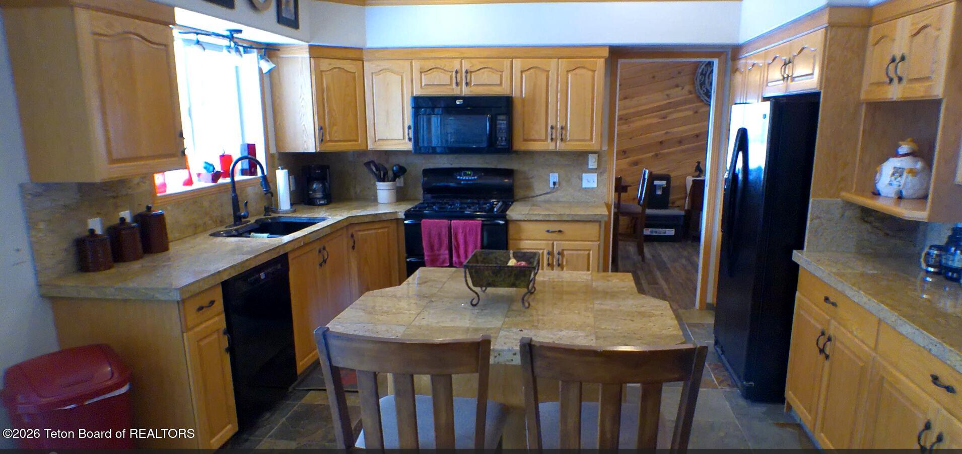 67 Hillside Circle Star Valley Ranch, WY 83127 - Photo 7 of 24 Screenshot 2026-04-04 105655