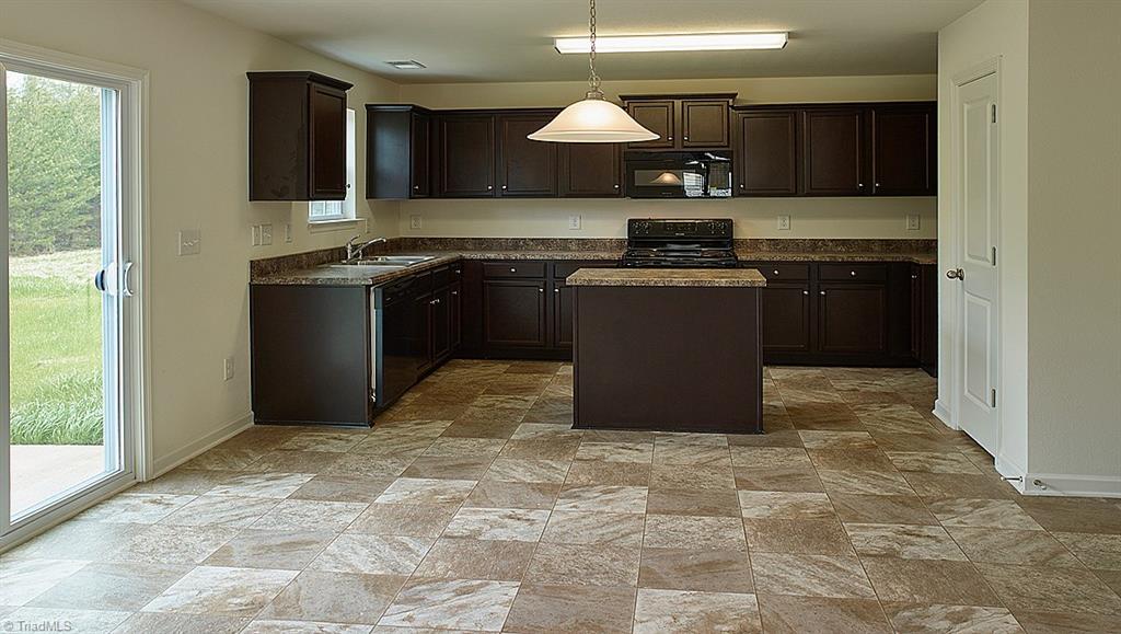 1429 Scofield Court Rural Hall, NC 27045 - Photo 3 of 17 Gallery Image 3