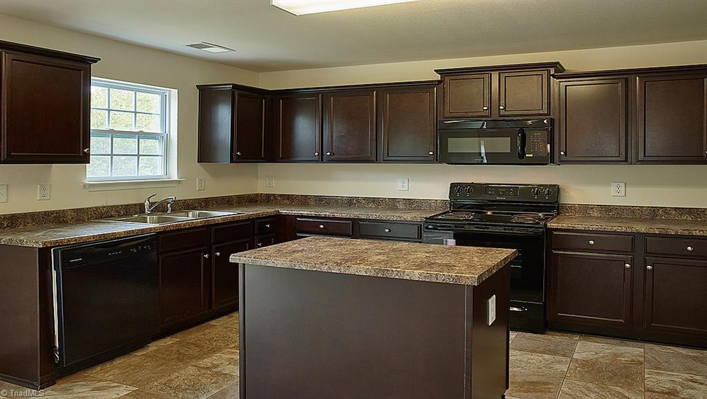 1429 Scofield Court Rural Hall, NC 27045 - Photo 6 of 17 Gallery Image 6