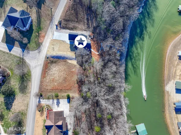 $1,395,900 | 300 Bluff Trace, Jacksboro, TN 37757