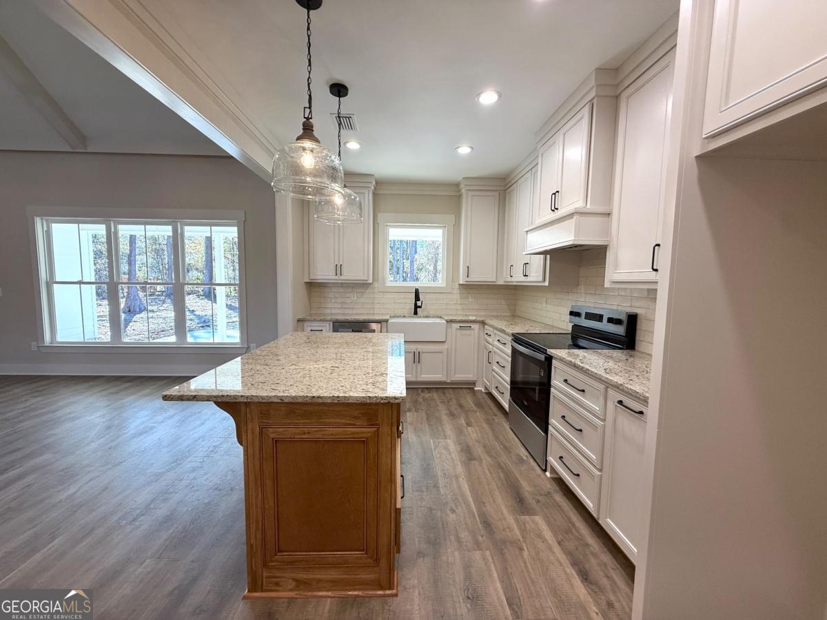 2302 Thomas Street Adel, GA 31620 - Photo 9 of 26