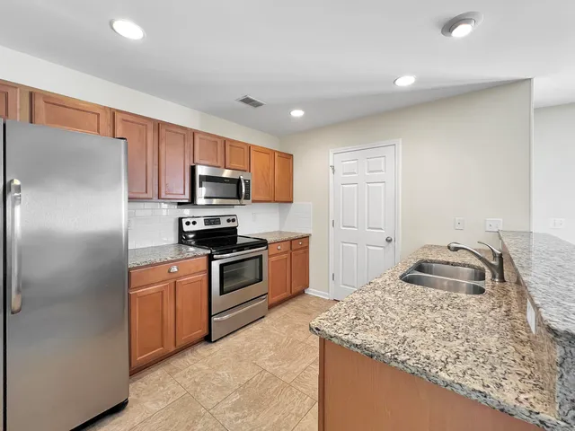 $1,995 | 4824 Willow Brook Lane, Summerville, SC 29485