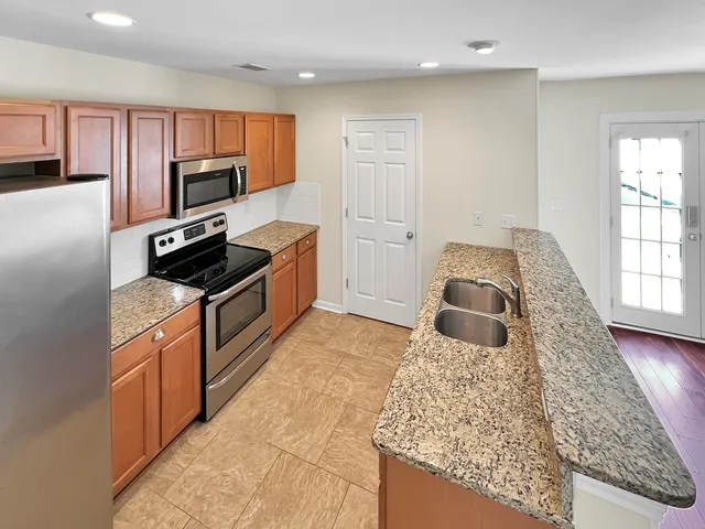 $1,995 | 4824 Willow Brook Lane, Summerville, SC 29485