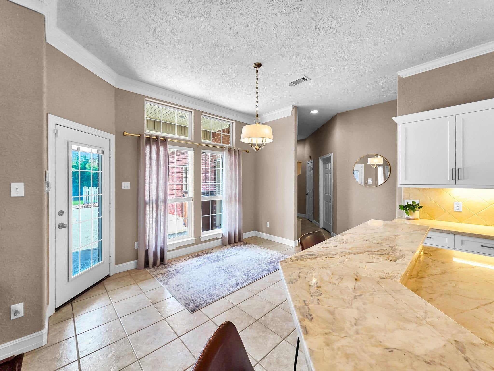 6295 Madison Ridge Beaumont, TX 77706 - Photo 14 of 48 Gallery Image 14