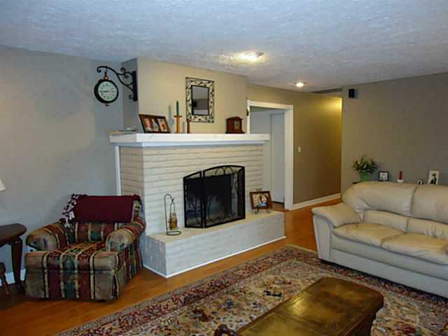 352 Raintree Drive Danville, IN 46122 - Photo 5 of 12 Gallery Image 5