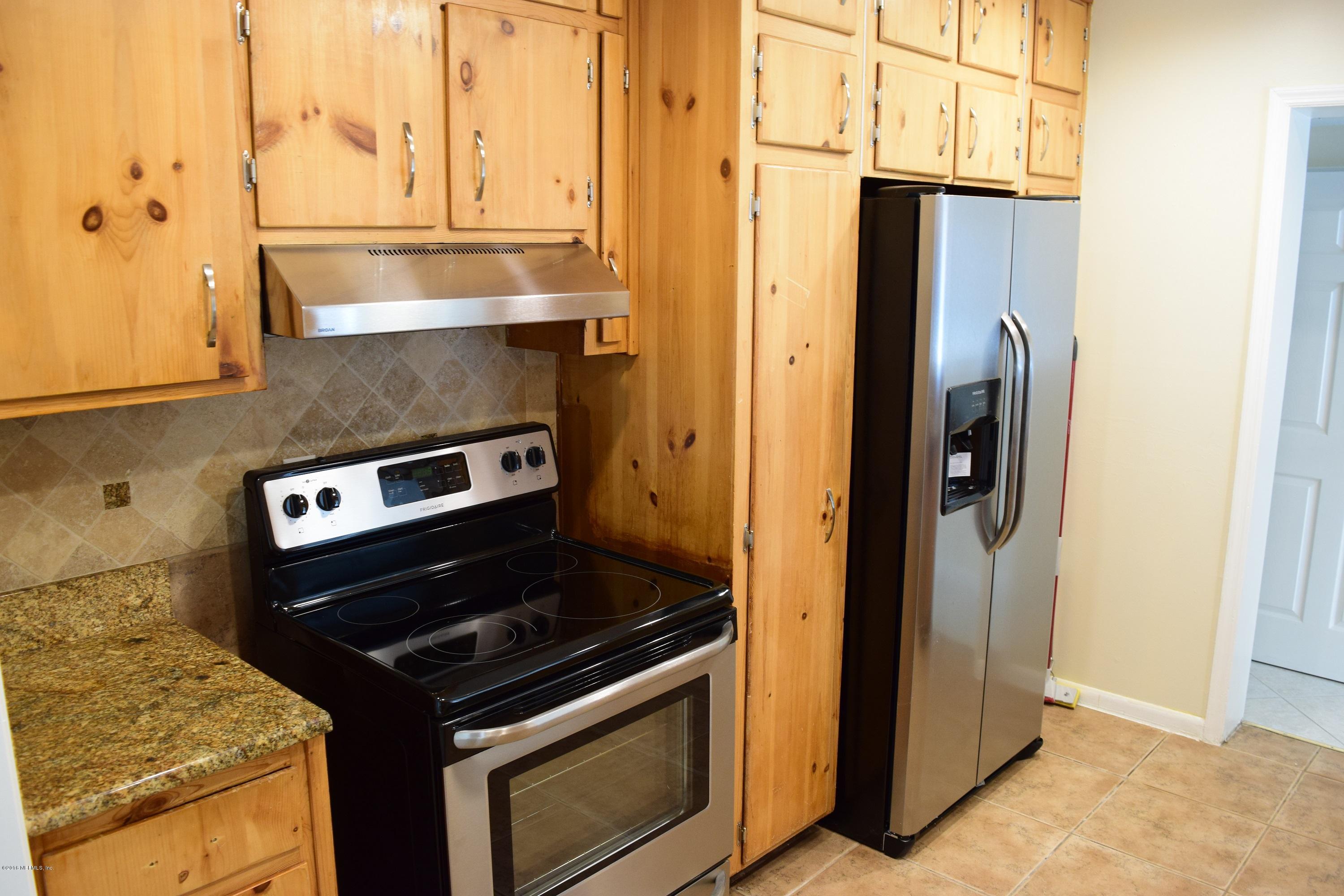 811 Barbados Road Jacksonville, FL 32216 - Photo 5 of 38 DSC_0124