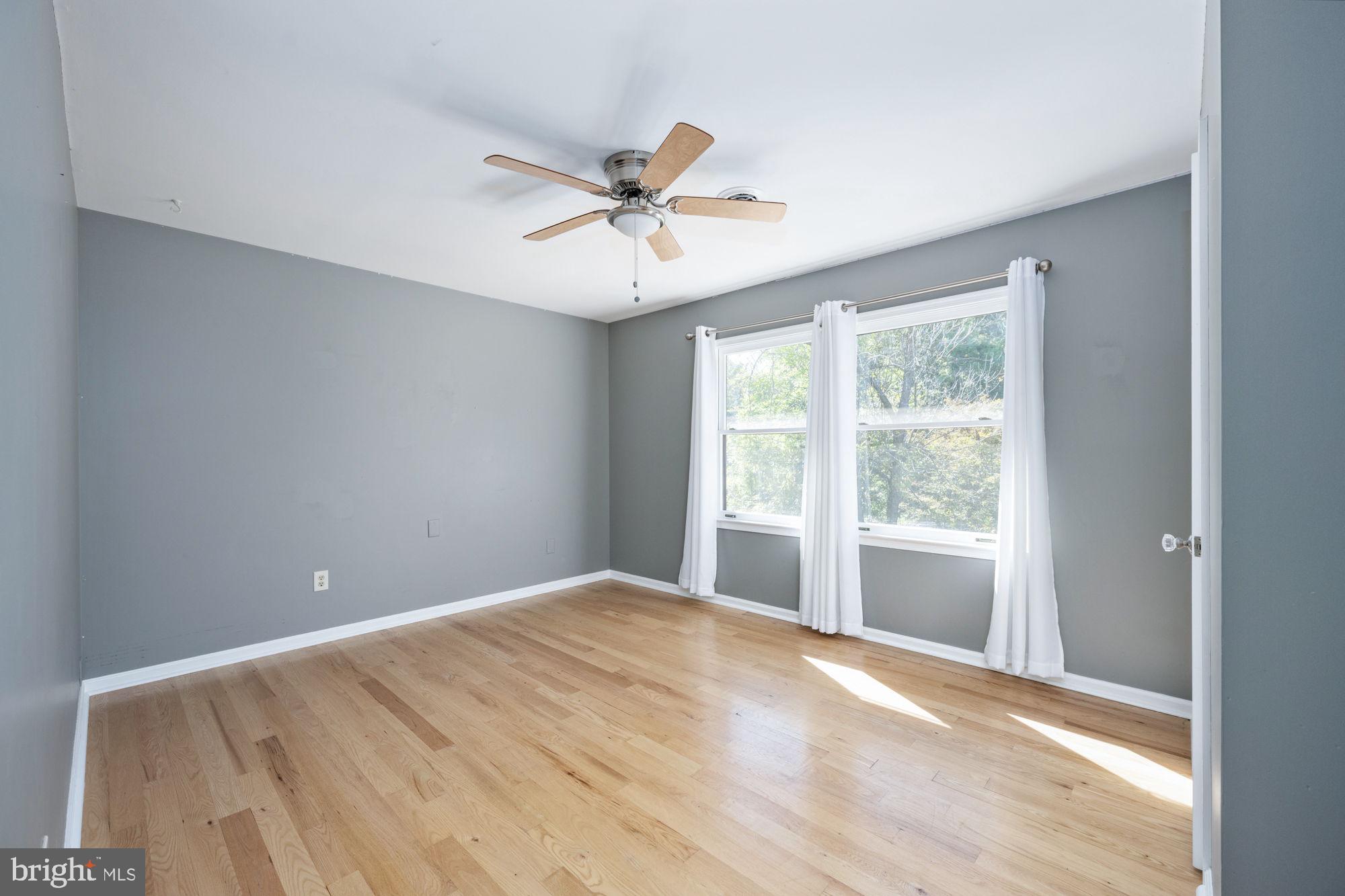 11809 Gordon Road Fredericksburg, VA 22407 - Photo 23 of 30 large 3rd bedroom
