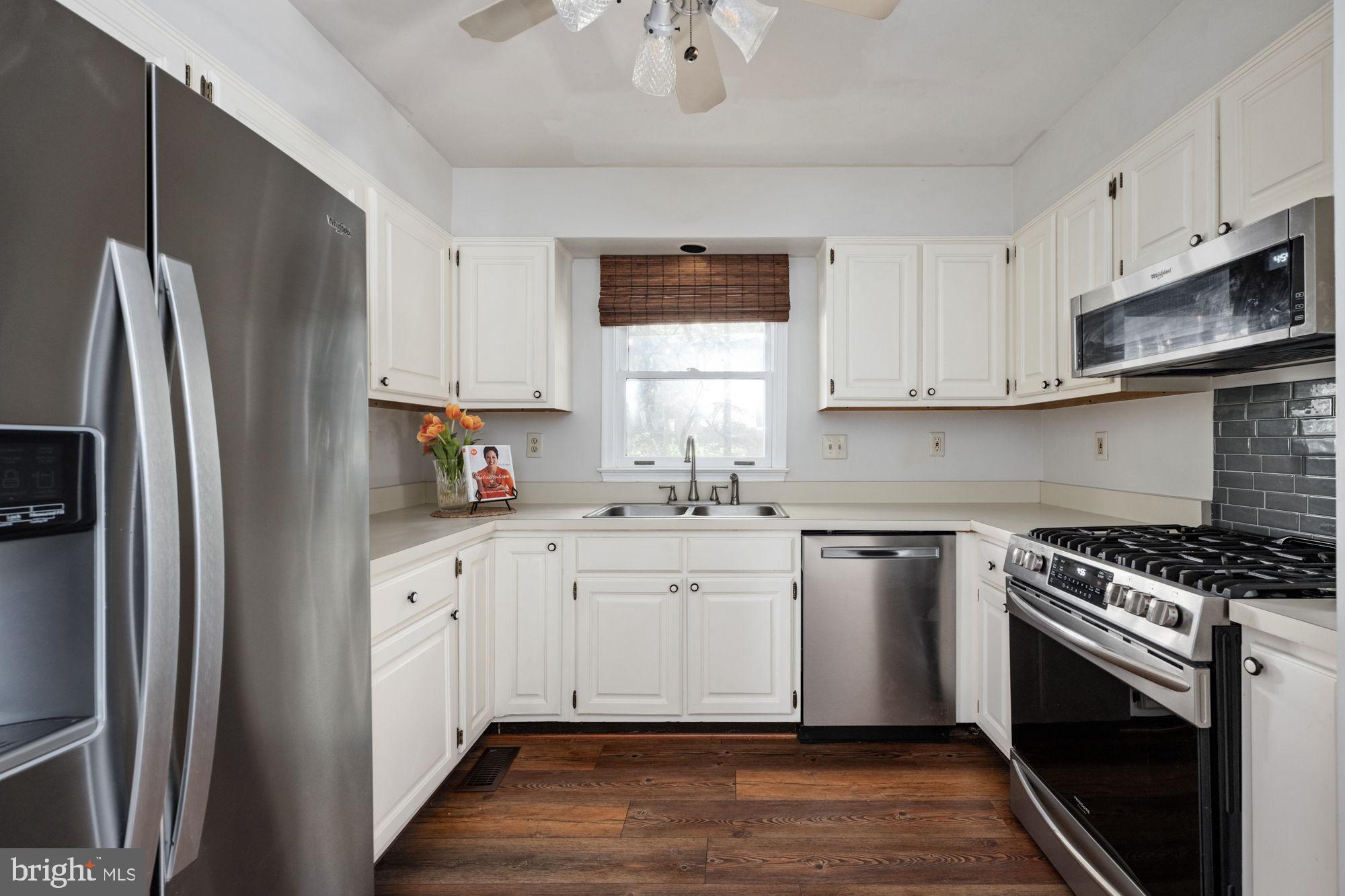 11809 Gordon Road Fredericksburg, VA 22407 - Photo 10 of 30 kitchen