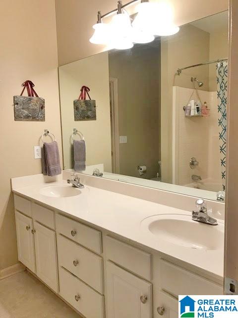 254 Cambrian Ridge Trail Pelham, AL 35124 - Photo 10 of 19