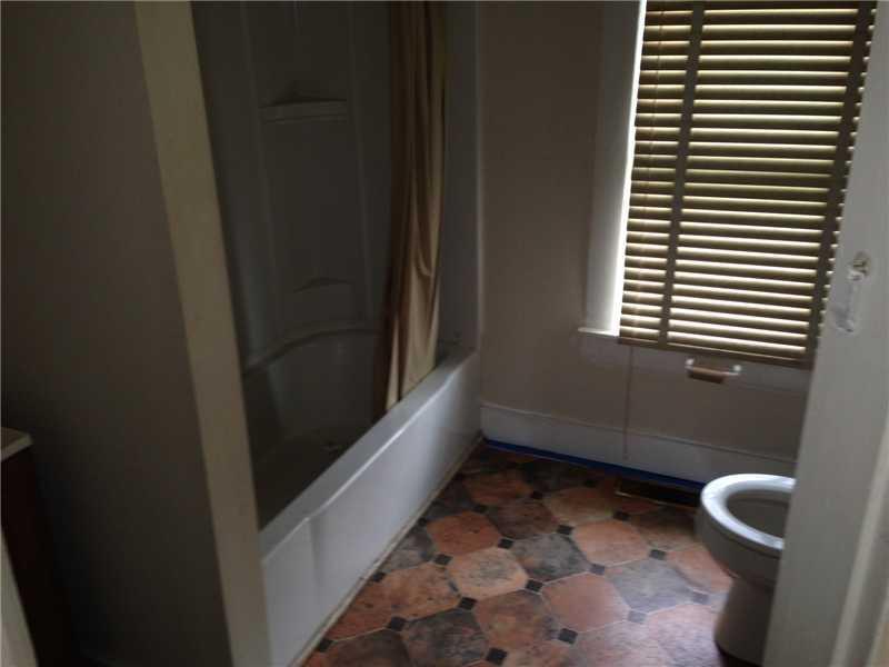 29 Barnes Road Windham, ME 04062 - Photo 11 of 11 Bathroom.