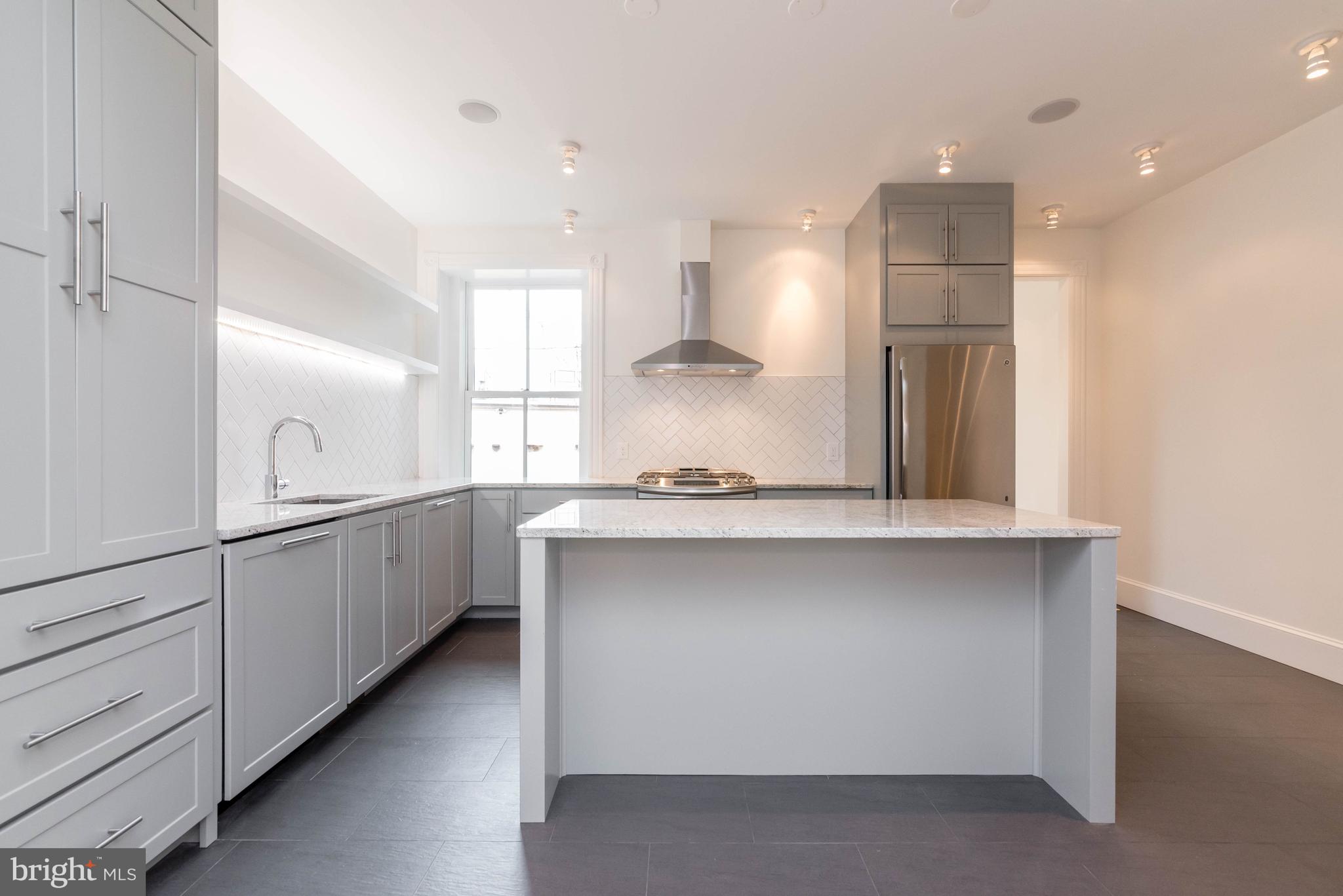 1103 P Street Northwest Washington, DC 20005 - Photo 5 of 28 Spacious Main level Kitchen