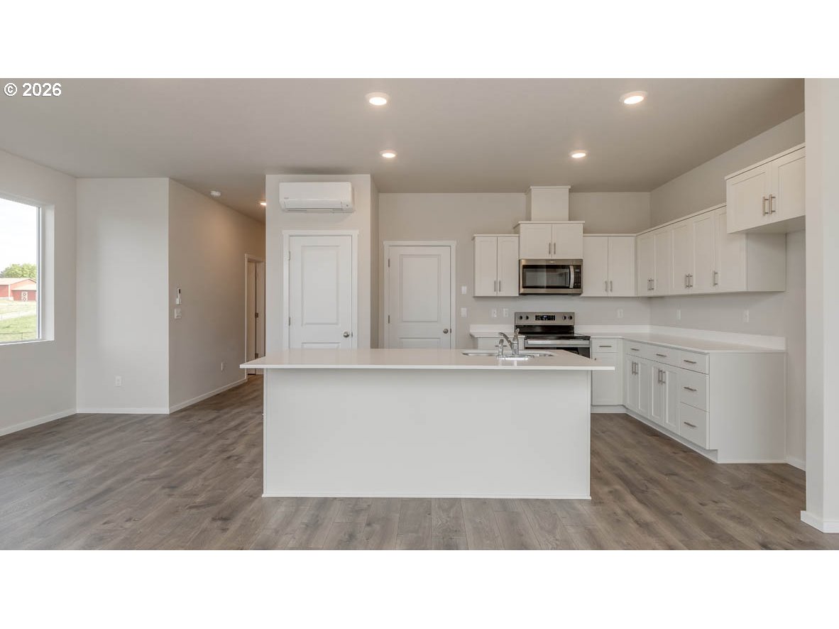 3703 Southwest 36th Street Gresham, OR 97080 - Photo 10 of 25