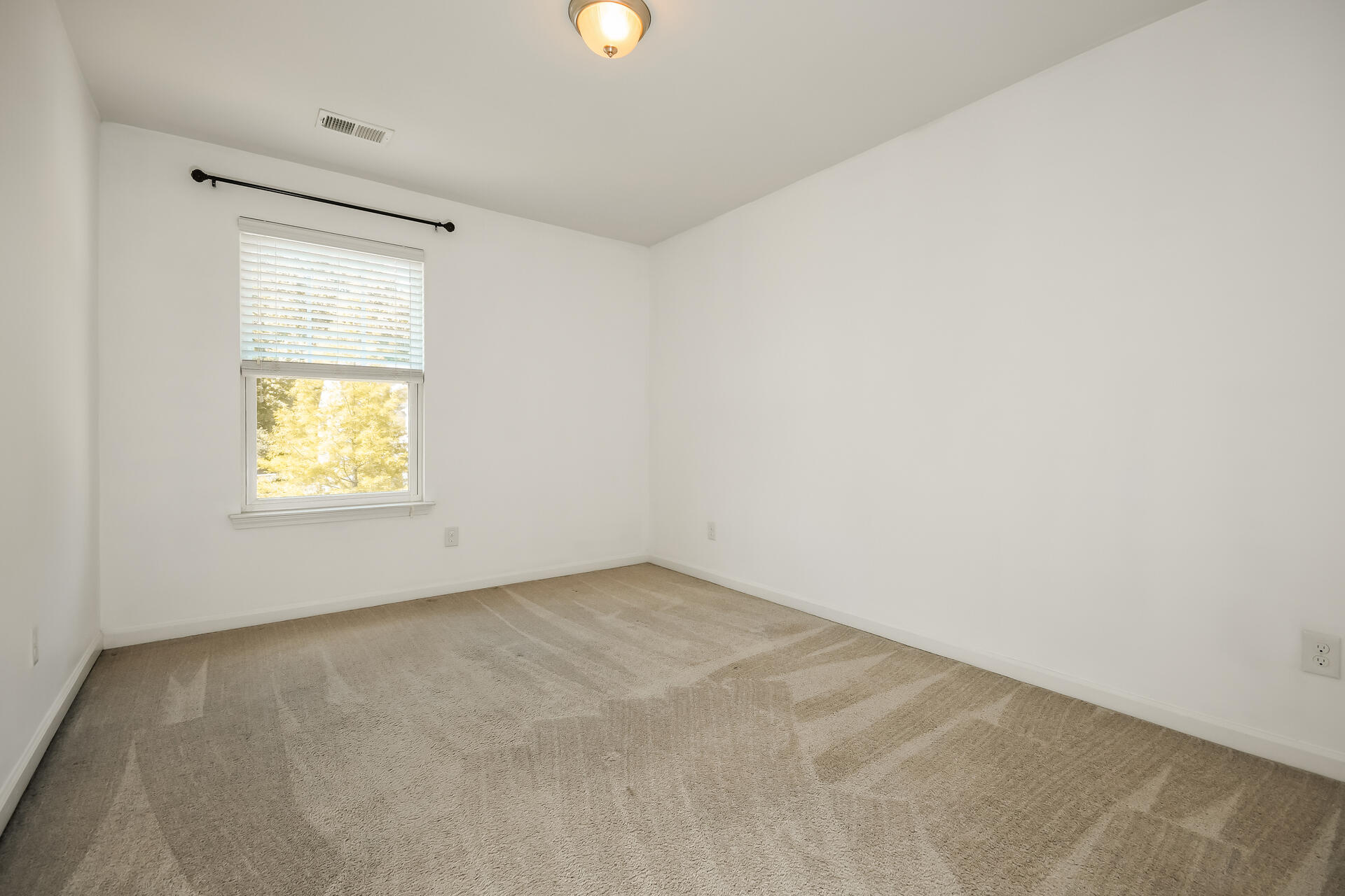 9774 Seed Street Ladson, SC 29456 - Photo 13 of 19 14-photo-Bedroom-b9f29adb-2651-4a93-8120