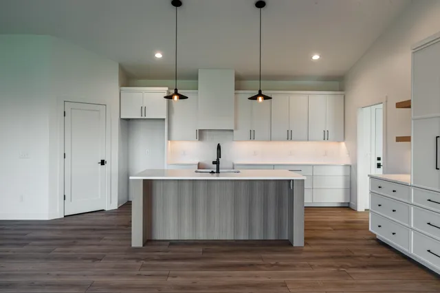 $579,900 | 2214 Sierra Avenue, Holmen, WI 54636