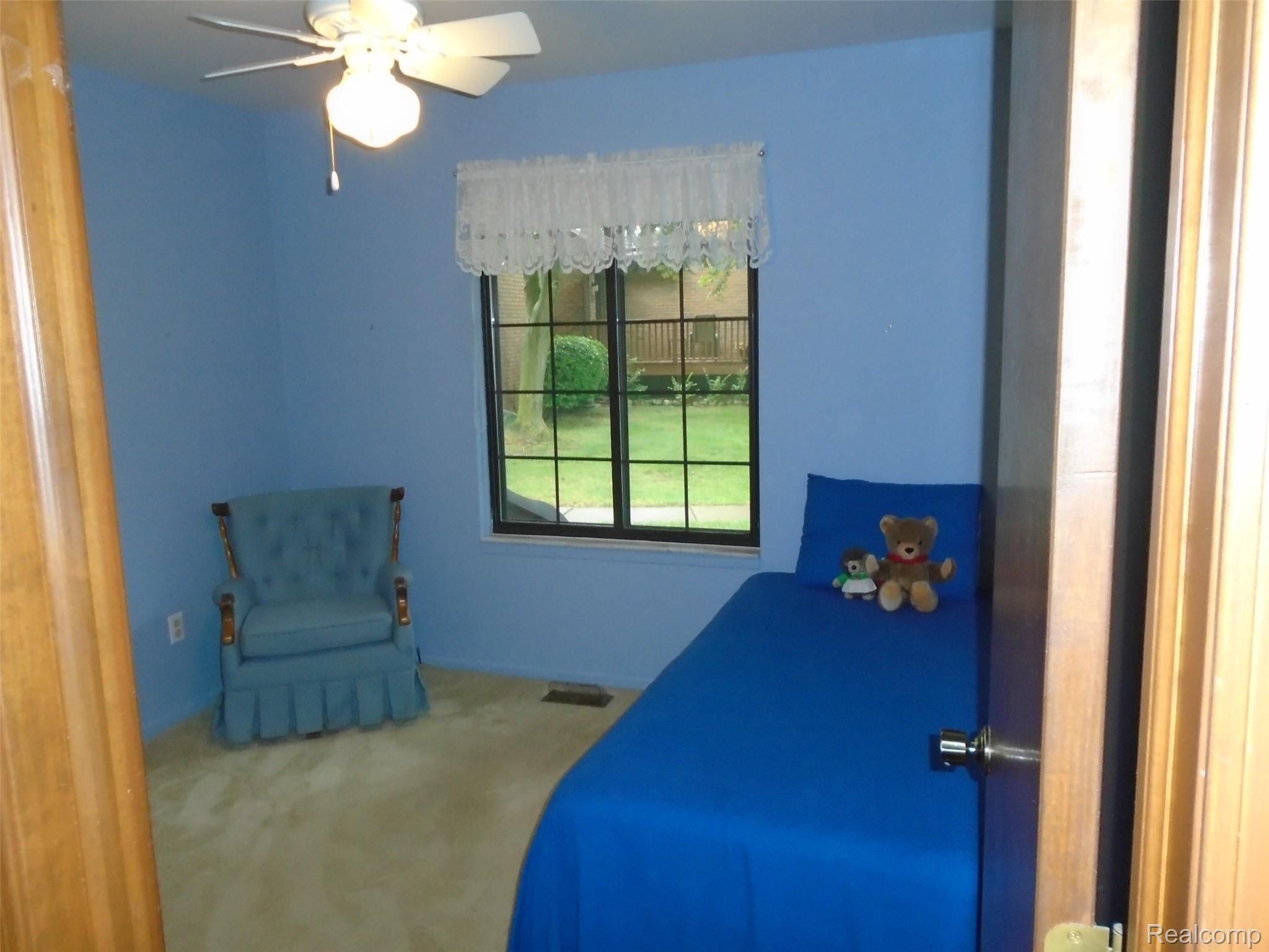 236 Meadow Ln Circle Rochester, MI 48307 - Photo 9 of 11 9 2nd Bedroom.JPG