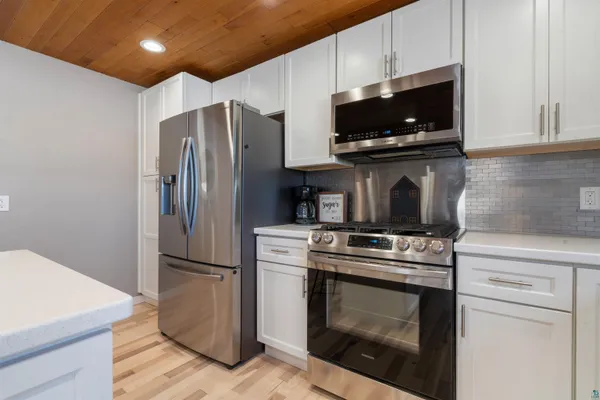 $649,900 | 11923 East County Rd B, Lake Nebagamon, WI 54849
