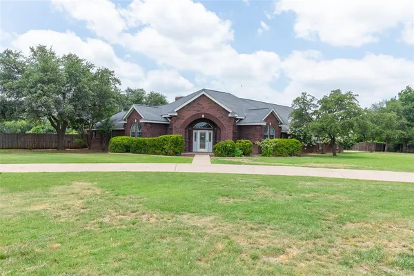 $785,000 | 5433 Meadow Drive, Abilene, TX 79606