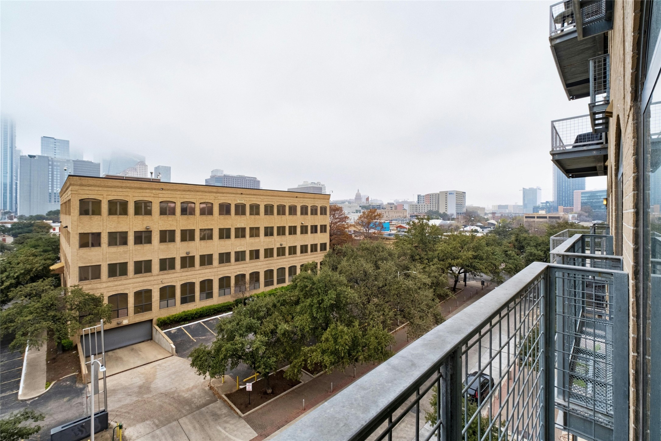 507 Sabine Street, Unit 403 Austin, TX 78701 - Photo 10 of 22