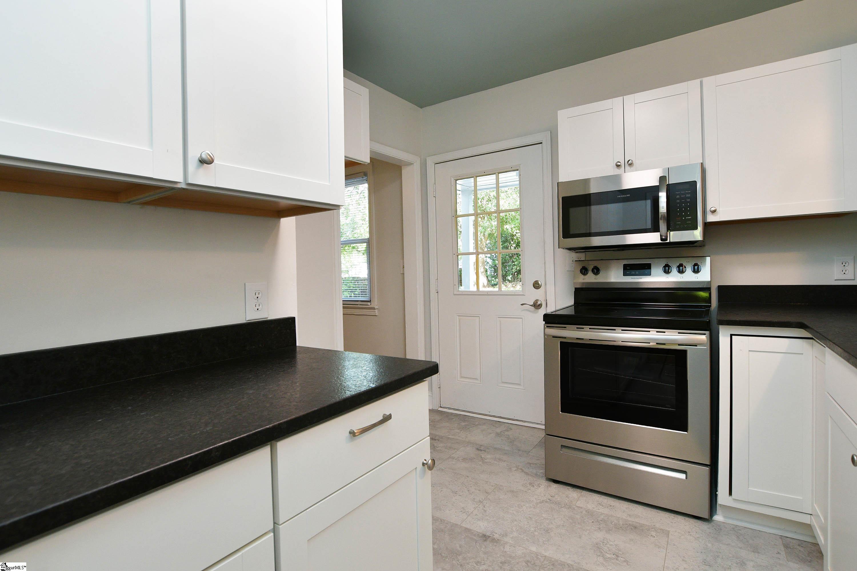 403 Legrand Boulevard Greenville, SC 29607 - Photo 13 of 36 Gallery Image 13