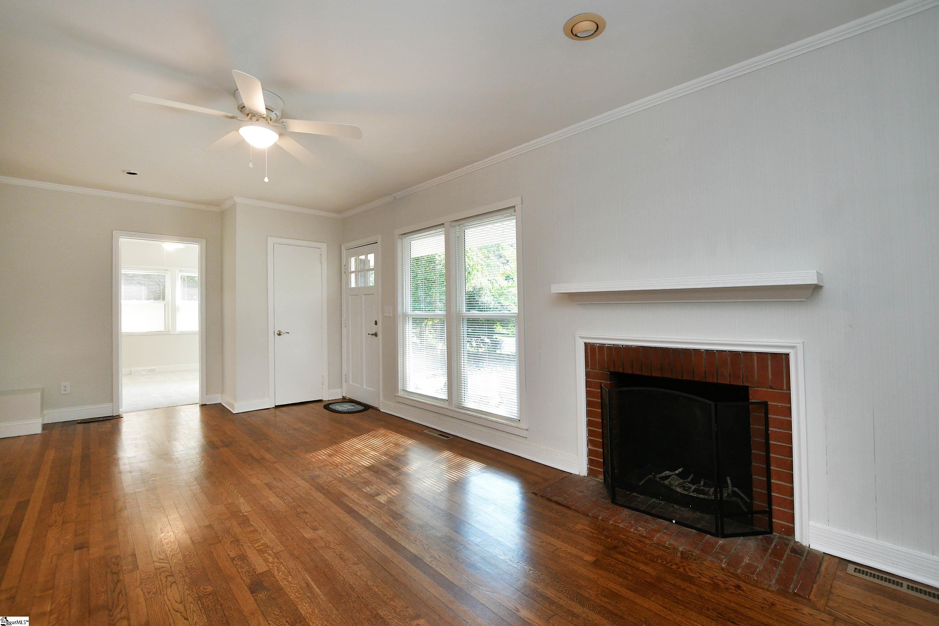 403 Legrand Boulevard Greenville, SC 29607 - Photo 8 of 36 Gallery Image 8