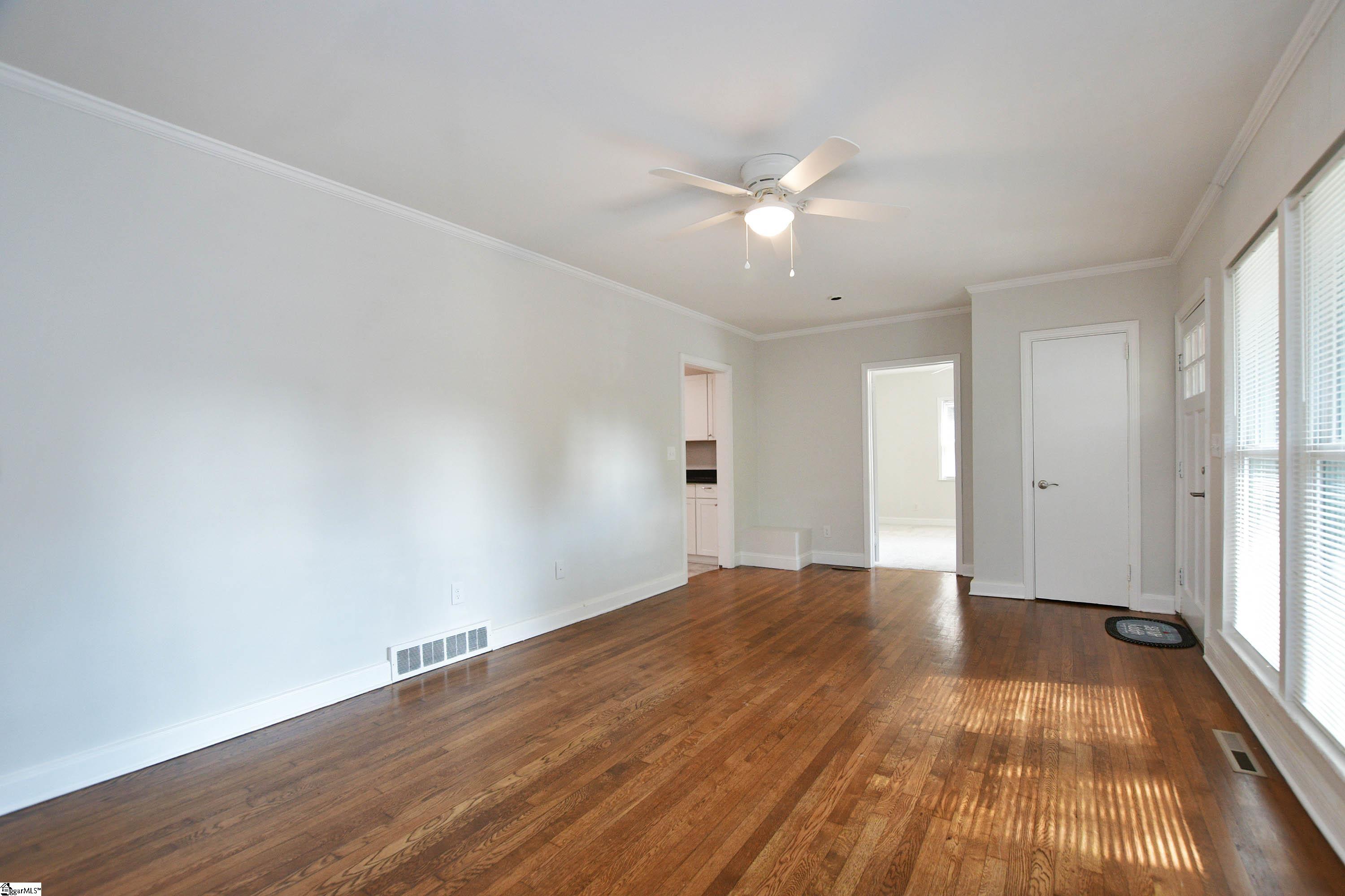 403 Legrand Boulevard Greenville, SC 29607 - Photo 9 of 36 Gallery Image 9