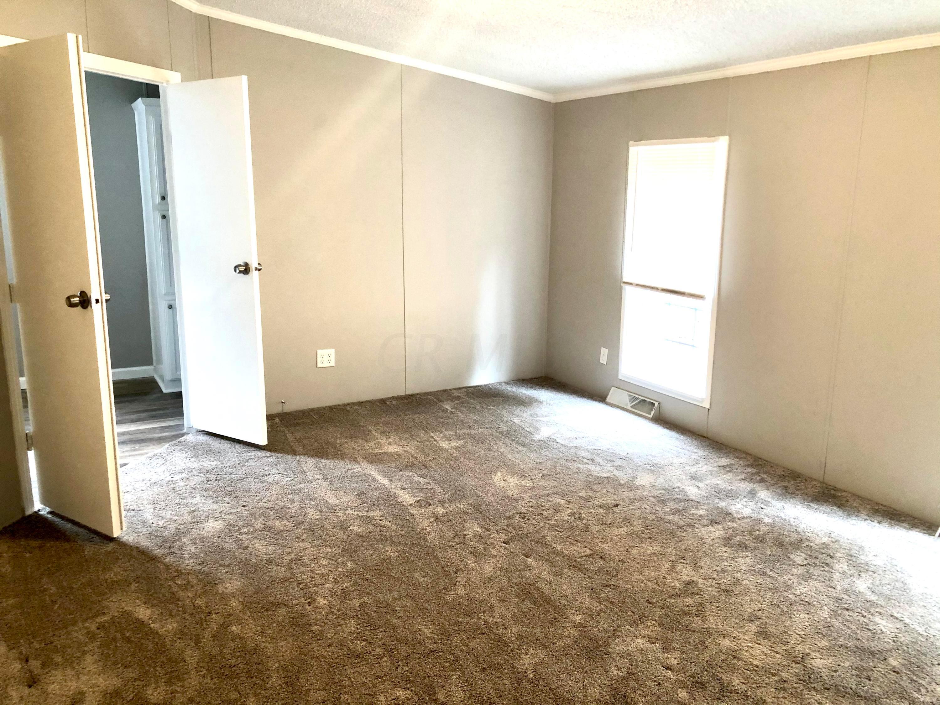 18197 Hartshell Road Logan, OH 43138 - Photo 12 of 20