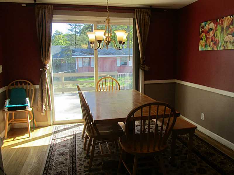 115 Sachem Road North Kingstown, RI 02852 - Photo 6 of 23 Dining Room.