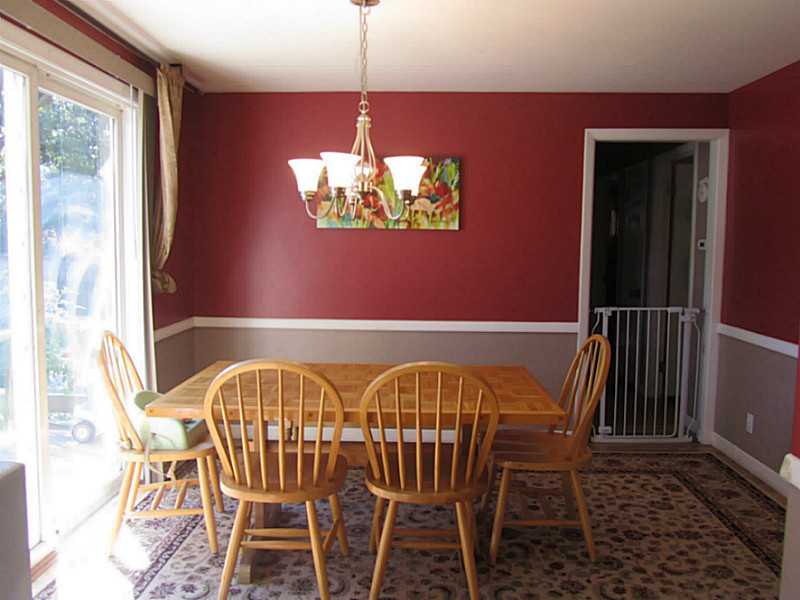 115 Sachem Road North Kingstown, RI 02852 - Photo 7 of 23 Dining Room.