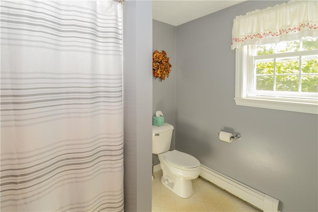 616 Lake House Road Naples, ME 04055 - Photo 11 of 33 First Floor Full Bath