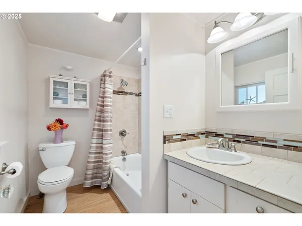 $359,000 | 210 Cypress Avenue, Garibaldi, OR 97118