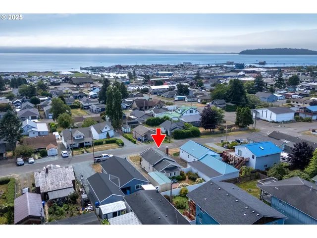 $370,000 | 210 Cypress Avenue, Garibaldi, OR 97118