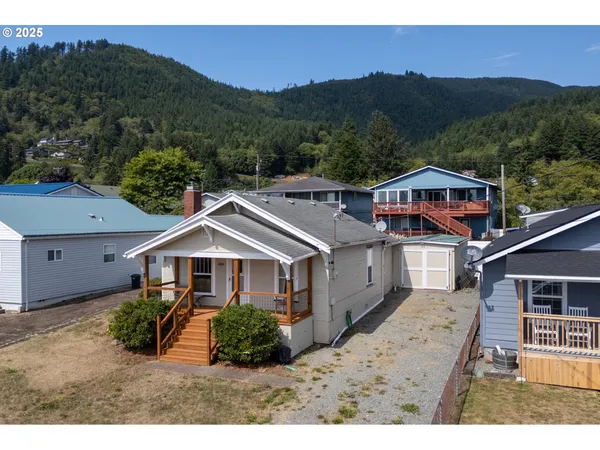 $359,000 | 210 Cypress Avenue, Garibaldi, OR 97118