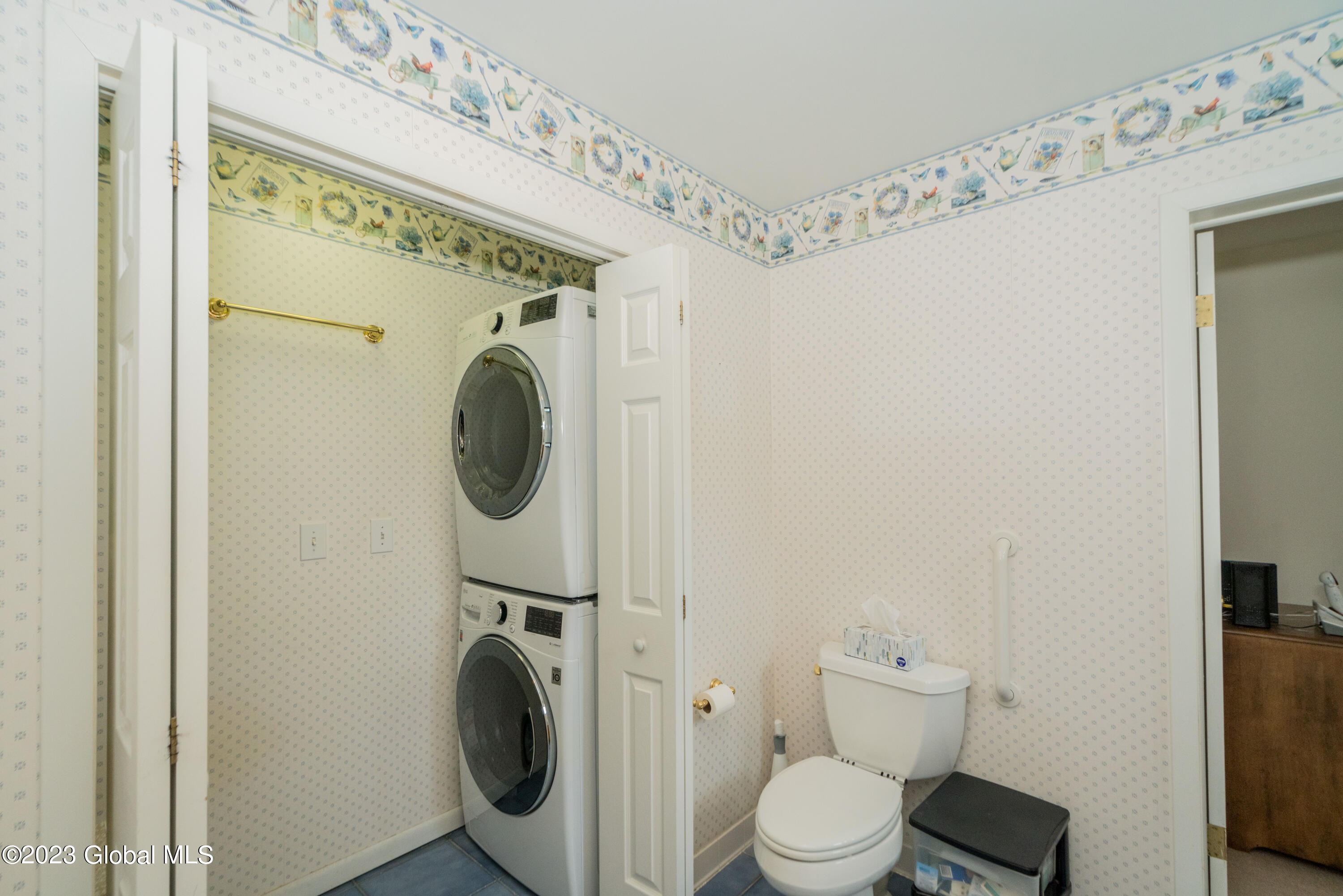 21 Jones Road Wilton, NY 12866 - Photo 17 of 31 DSC04408