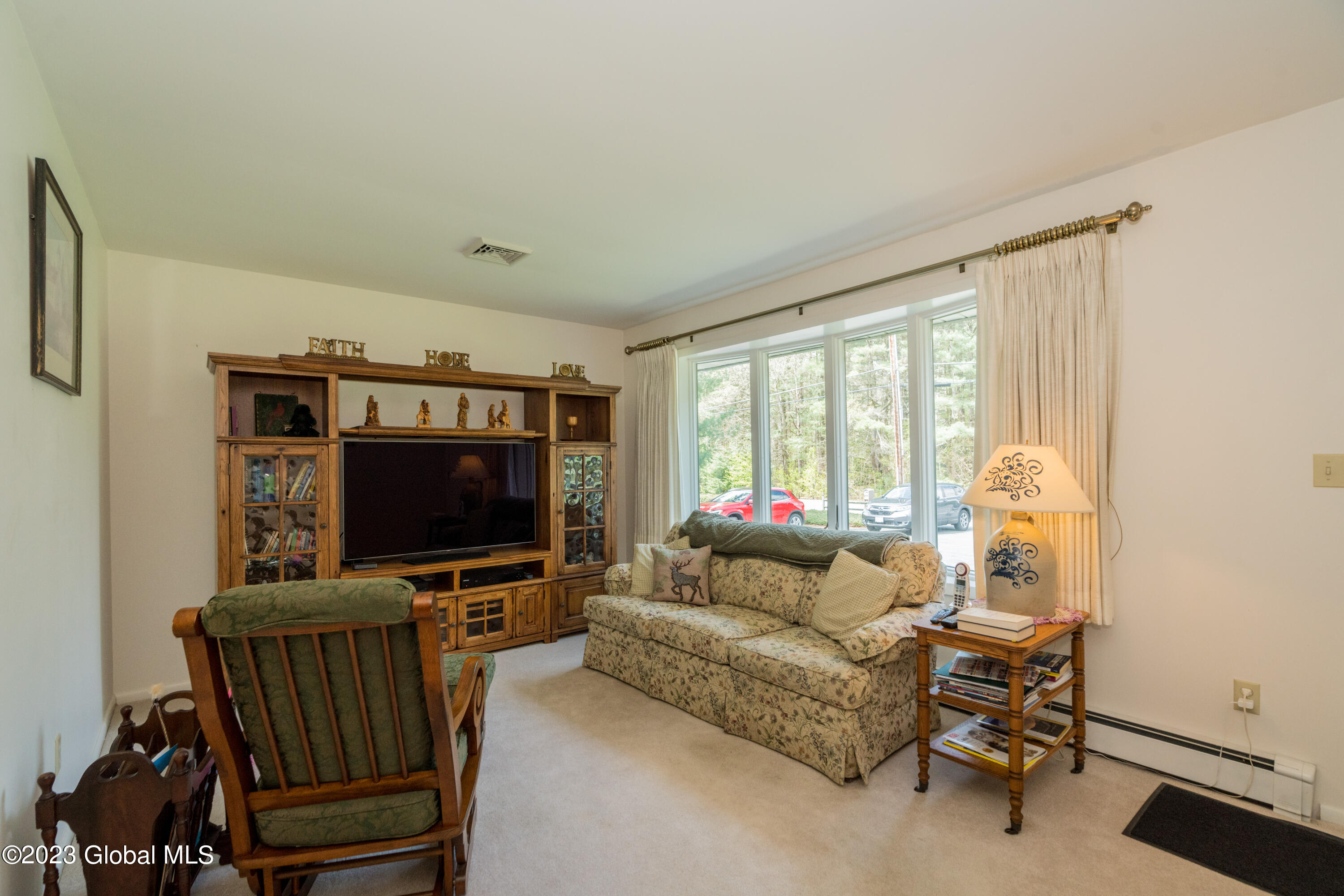 21 Jones Road Wilton, NY 12866 - Photo 3 of 31 DSC04447