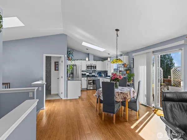 $795,000 | 312 168th Place Southeast, Bothell, WA 98012