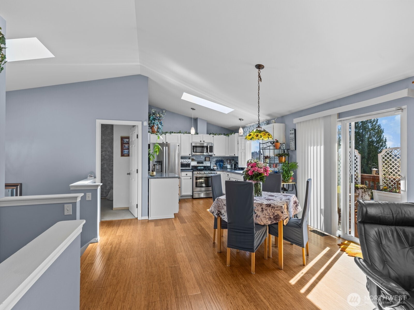 312 168th Place Southeast Bothell, WA 98012 - Photo 7 of 31