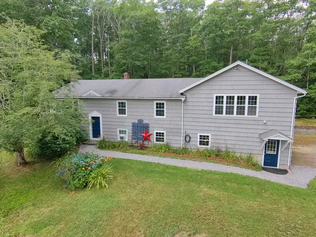 $500,000 | 270 Harpswell Neck Road, Harpswell, ME 04079