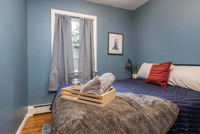 $500,000 | 270 Harpswell Neck Road, Harpswell, ME 04079