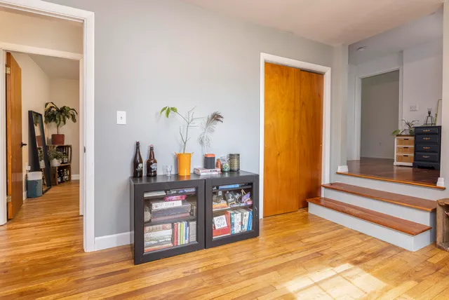 $500,000 | 270 Harpswell Neck Road, Harpswell, ME 04079